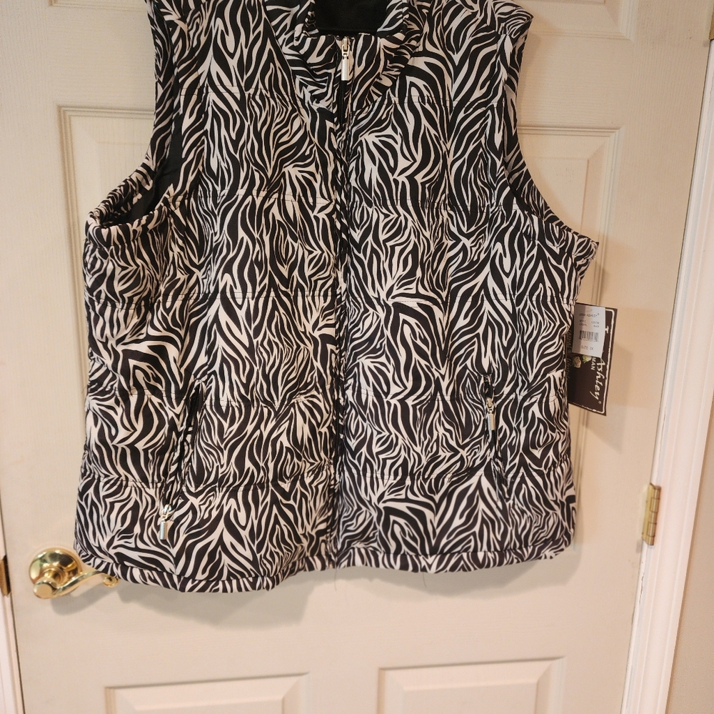 Jane Ashley Vest - image 2